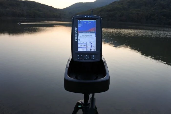 Toslon - TF750 Duo Fishfinder GPS Autopilot With 3D Mapping 8 Toslon - TF750 Duo Fishfinder GPS Autopilot With 3D Mapping - Afbeelding 6